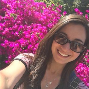 Meet your Posher, Jessica